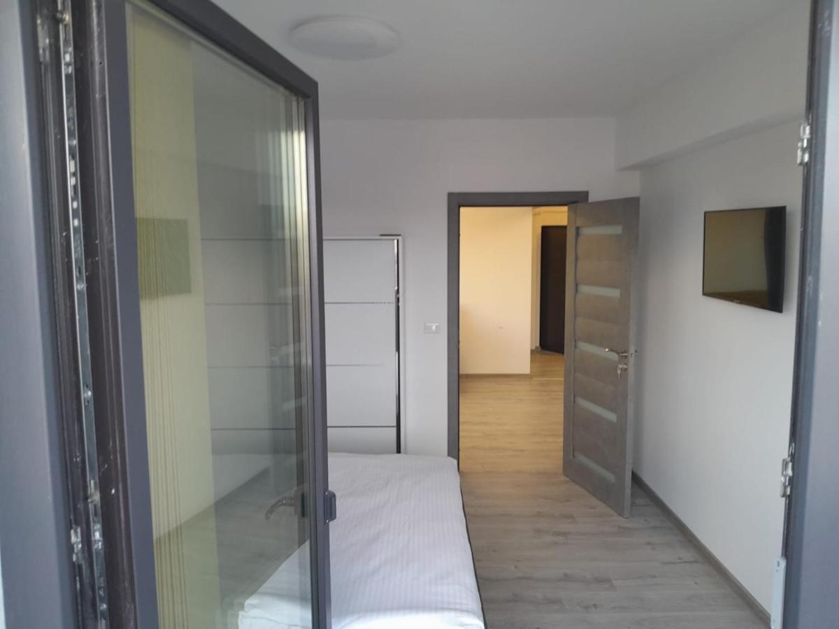 Apartament 3 Camere, Targu Neamt Et4 Exterior foto