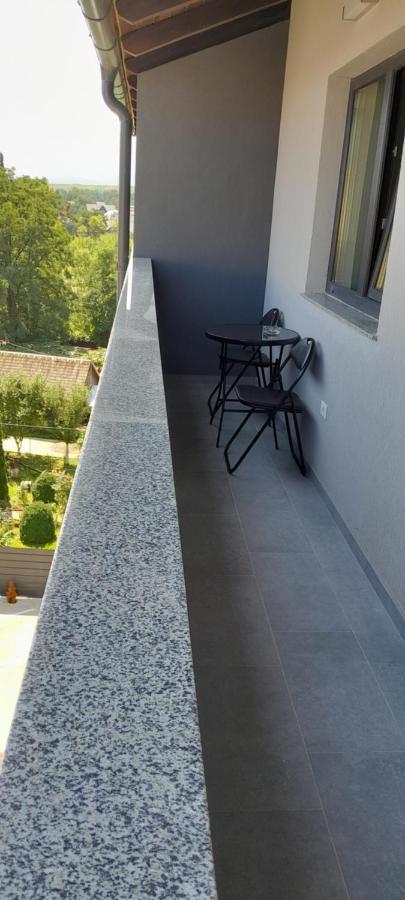 Apartament 3 Camere, Targu Neamt Et4 Exterior foto
